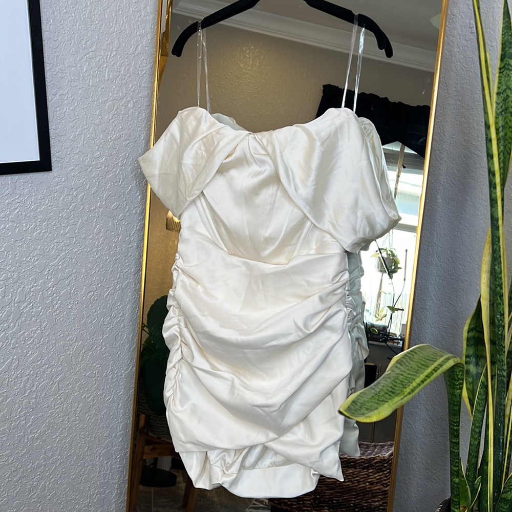 HOUSE OF CB 'Coraline' Ivory Satin Corset Dress - Picture 15 of 16